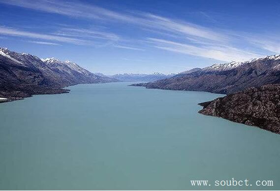 當今世界上最深的湖泊，深1620米的淡水糊超過里海