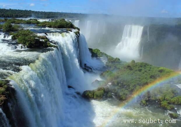 世界上最寬的瀑布,寬4000米橫跨2個(gè)國(guó)家