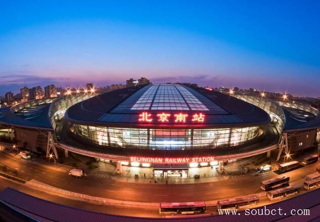 亞洲最大火車站，廣州新站相當(dāng)于30個(gè)天安門廣場