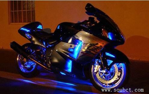 最快的摩托車最高時(shí)速420英里,快如閃電