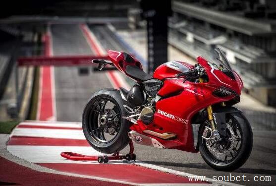 最快的摩托車最高時(shí)速420英里,快如閃電