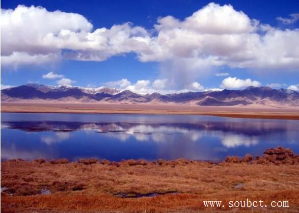 中國最大咸水湖，西寧青海湖面積4583平方公里