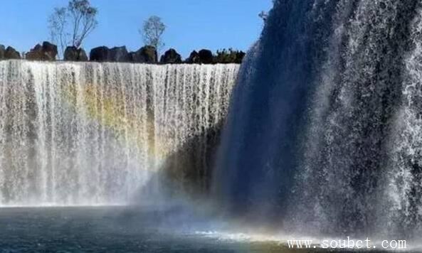 昆明人工瀑布，昆明北市區瀑布公園