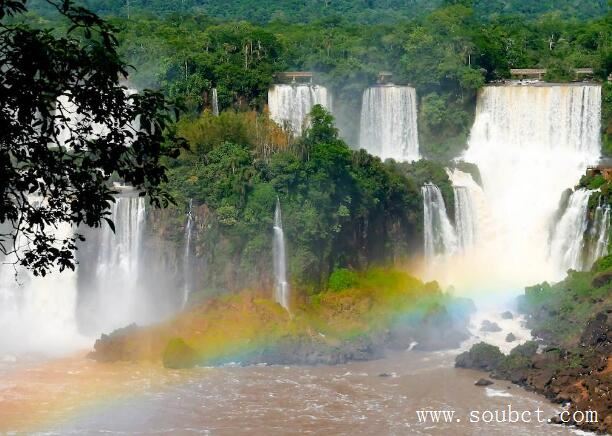 世界上水流量最大的瀑布，尼亞加拉大瀑布