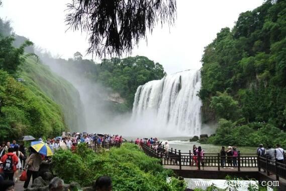 中國最大的瀑布，貴州黃果樹瀑布名揚天下