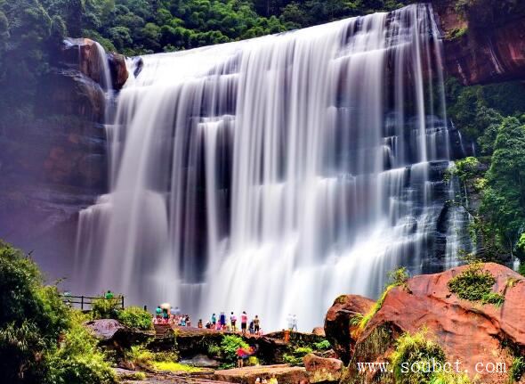 中國最大的瀑布，貴州黃果樹瀑布名揚天下