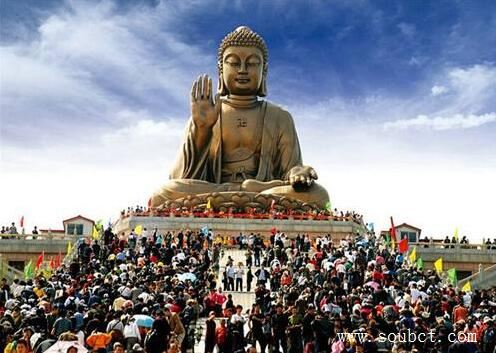 中國最高的佛像：河南魯山大佛比50層樓還高