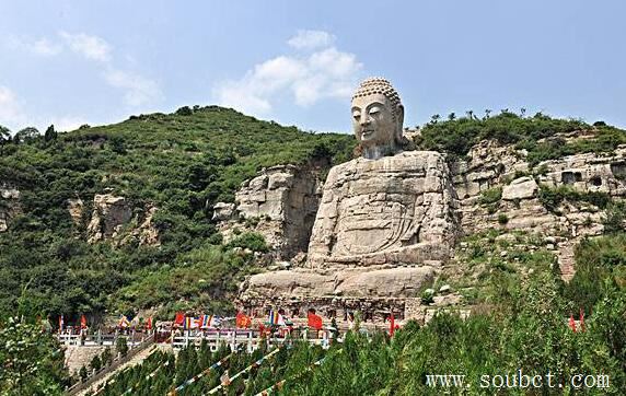 中國最高的佛像：河南魯山大佛比50層樓還高