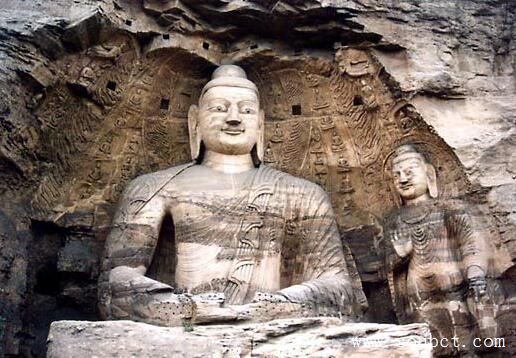 中國最高的佛像：河南魯山大佛比50層樓還高