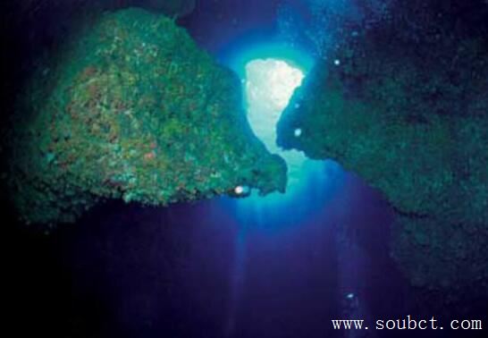 世界上最深的海溝：馬里亞納海溝最深11.034公里