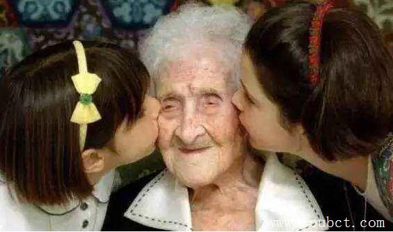 世界上最長壽的十個人：第一名活了168歲，孫子上百