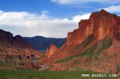 青海省柴達木盆地：中國海拔最高的盆地