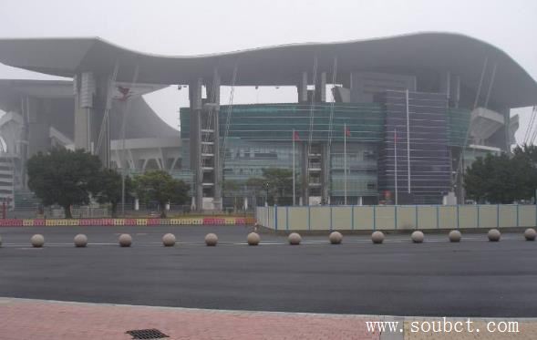 中國最大的火車站在廣州，號稱亞洲第一大火車站