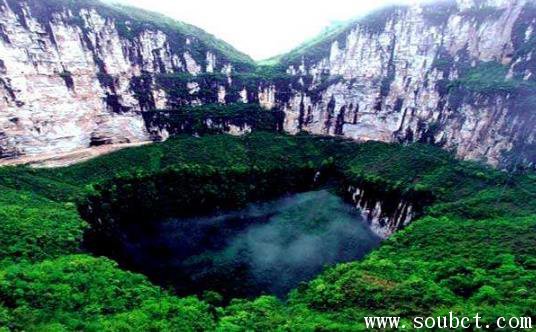 世界上最大的坑，小寨天坑被譽(yù)為天下第一坑