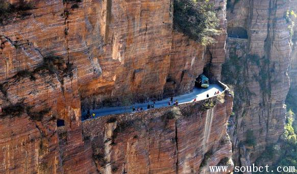郭亮掛壁公路在哪里，中國(guó)最美公路