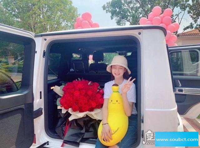 杜海濤七夕送豪車給沈夢辰，大秀恩愛撒狗糧