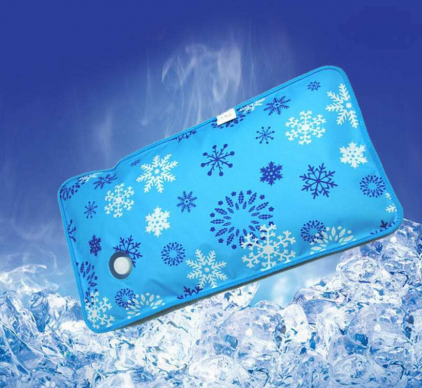 冰枕里面放的是什么 可以放冰箱嗎 海綿冰枕怎么注水