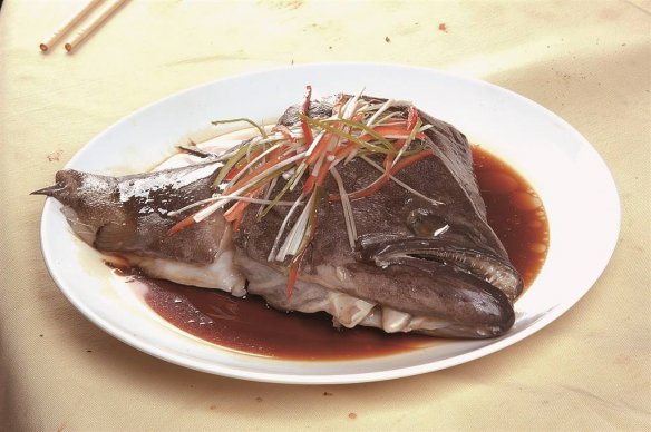 碟魚頭和碟魚身哪個貴 為什么只吃頭 是海魚還是淡水魚