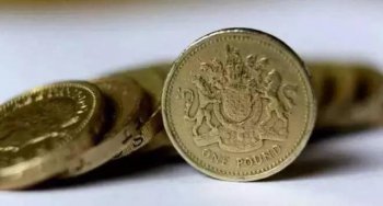 在英國打工一個月大概多少英鎊