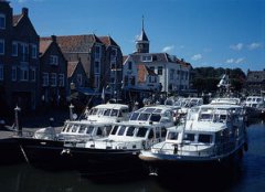 威廉斯塔德屬于荷蘭的嗎