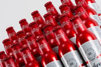 為什么百威酒勁那么大，為什么百威容易醉