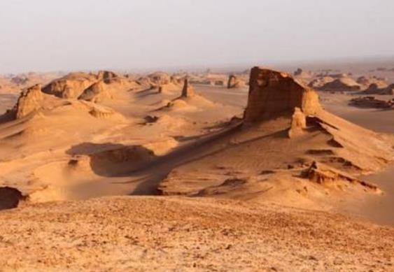 世界上最熱的地方，盧特沙漠溫度高達71攝氏度