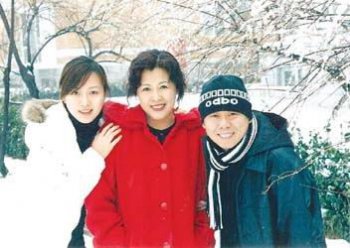 潘長江媽媽是李明啟嗎