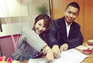 潘粵明陳祉希是一對嗎