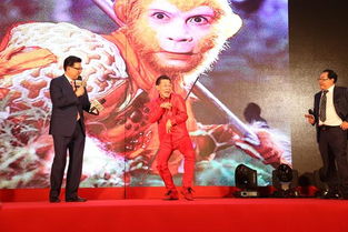 六小齡童拍西游記時多大年齡