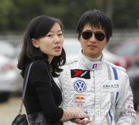 韓寒為什么要娶金麗華