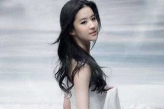 江易珈是變性人嗎