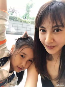 楊雪和趙海相差多少歲