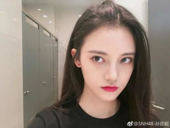 孫珍妮是哪個(gè)高中的