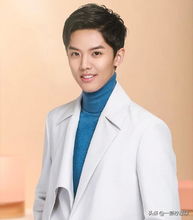 周峻緯是哪個大學