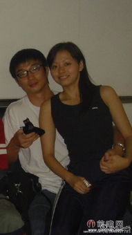 馮珂張靚穎相差幾歲