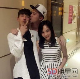 非常完美劉威牽手了嗎