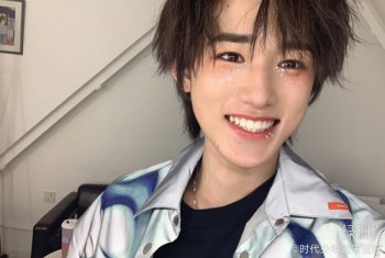 宋亞軒是哪個(gè)團(tuán)的