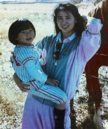 邵明明家里出什么事了