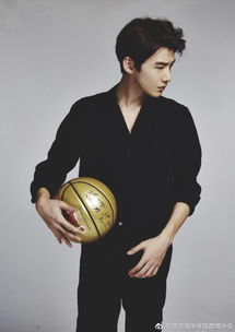 白敬亭是哪兒個學校的