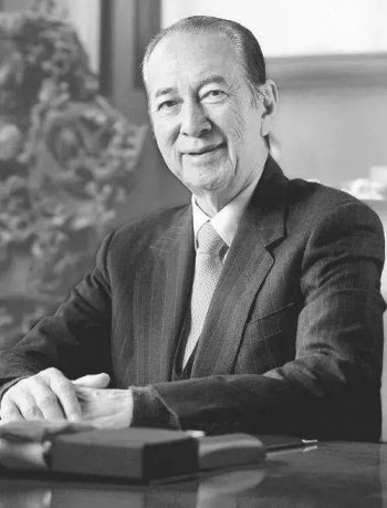 李小龍與何鴻燊是什么關系