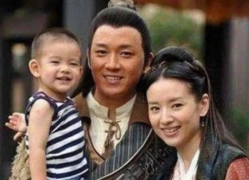 董潔為啥那么恨潘粵明