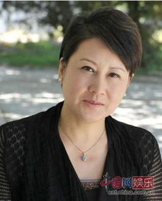 張凱麗第一任丈夫是誰