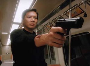 蕭敬騰向華強什么關系