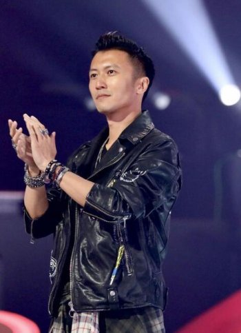 謝賢與曾江誰地位高