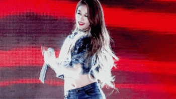 如何評價(jià)裴秀智的長相