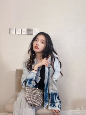 林允多大了今年