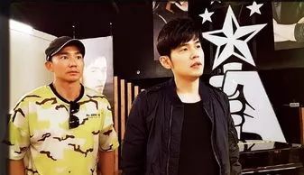 周杰倫的楓和劉宏哪首歌