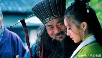 誰救了被徐榮射中的曹操