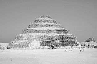 埃及最大的金字塔是哪一座