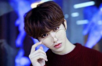 蔡徐坤怎么了都黑他